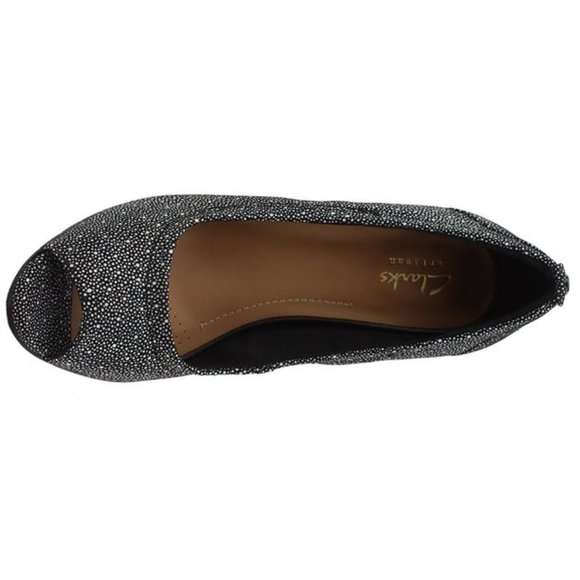 Clarks Vendra Daisy Wedge Peep Toe Shoe - Picture 3 of 5